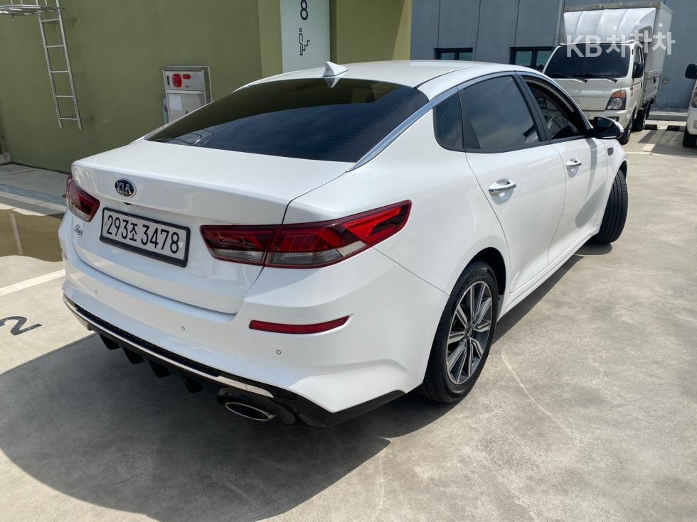2020 - kia k5