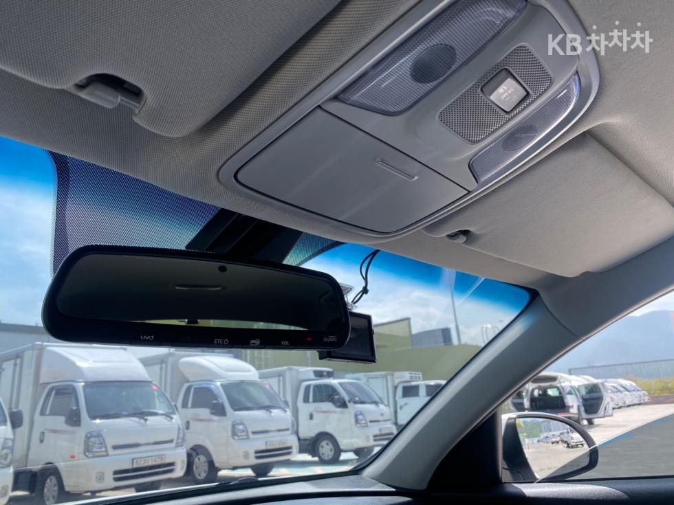 2020 - kia k5