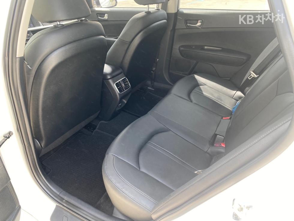 2020 - kia k5