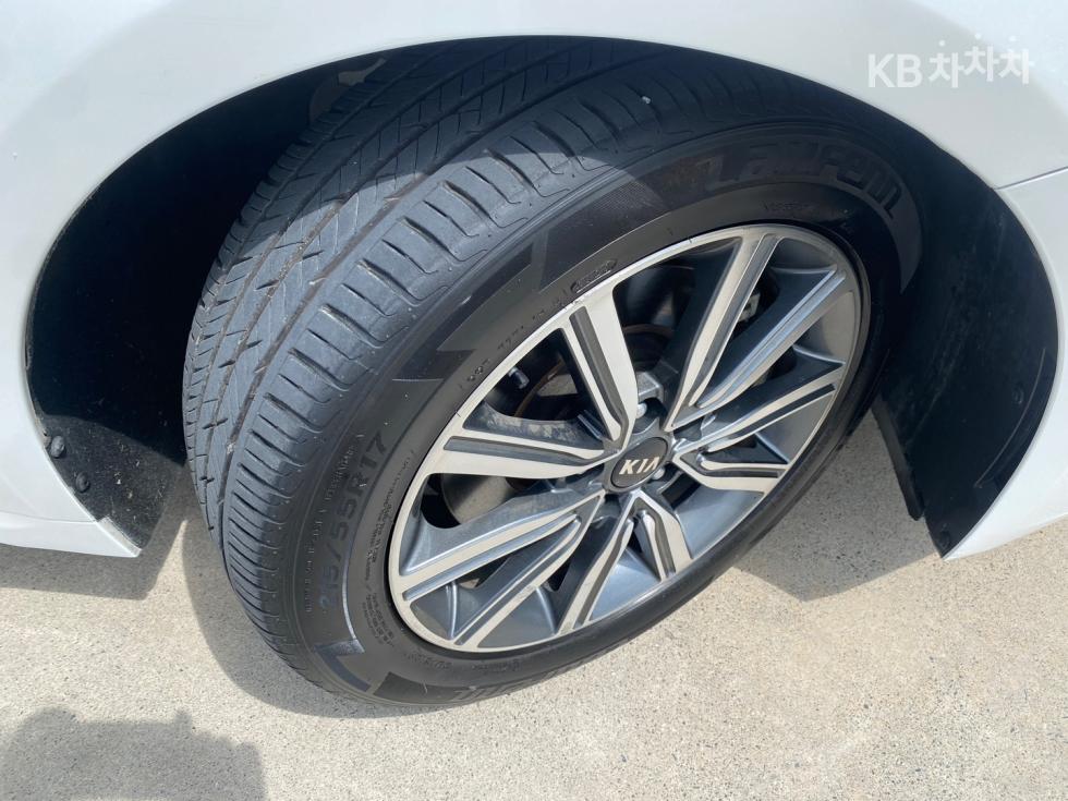 2020 - kia k5