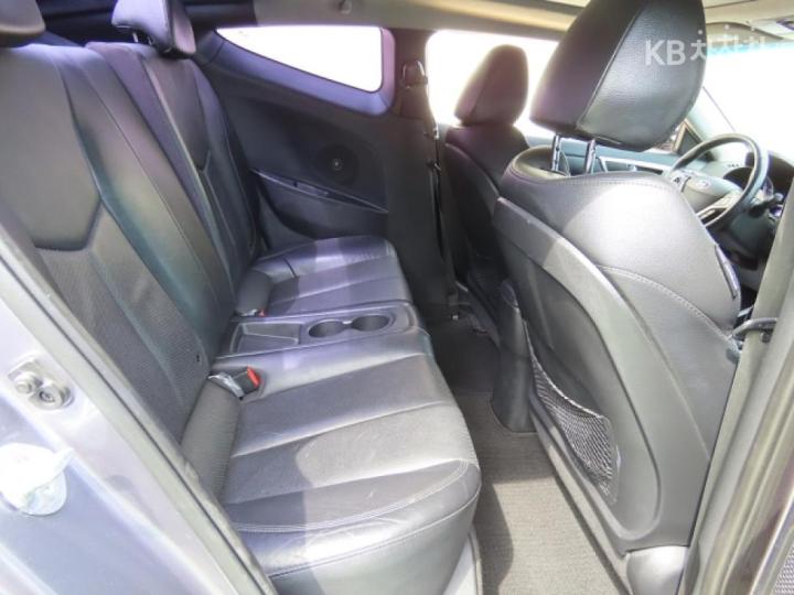 Hyundai Veloster 1.6 PYL 8