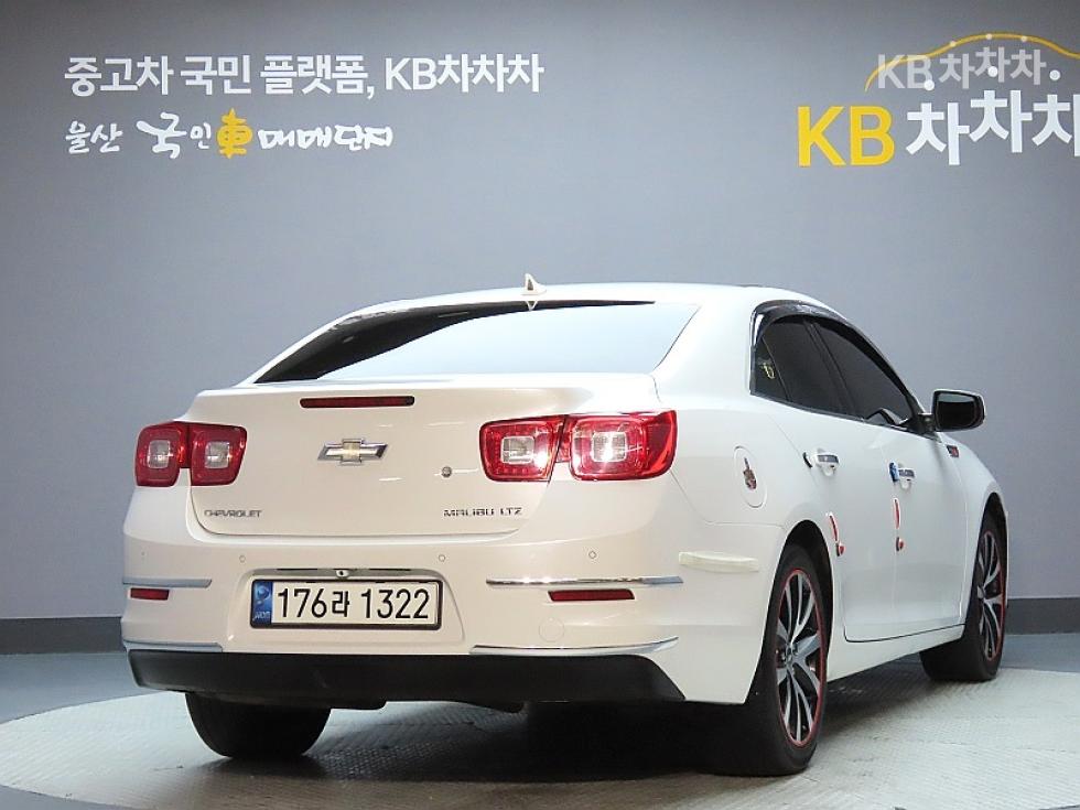 Chevrolet Malibu — miniaturë 2