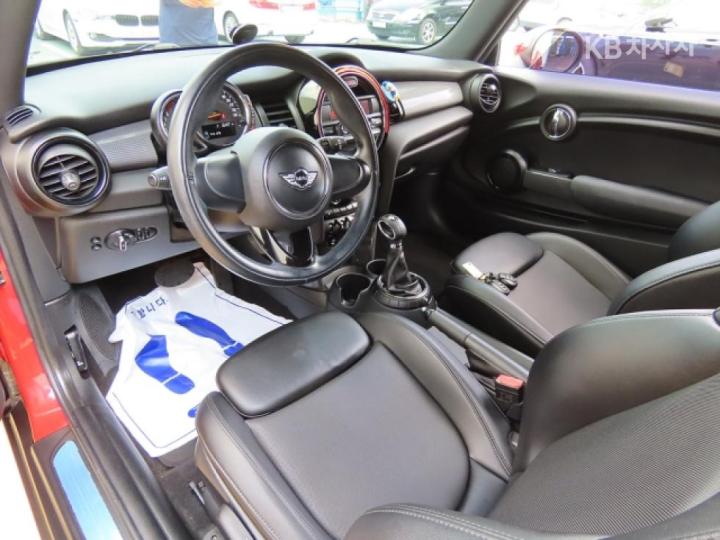 Mini Cooper 1.5 Base Type 6