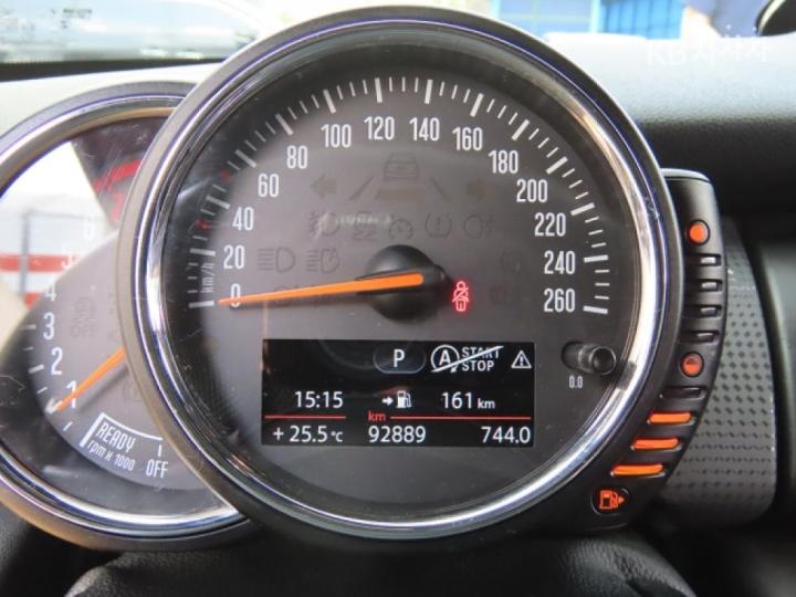 Mini Cooper 1.5 Base Type 9