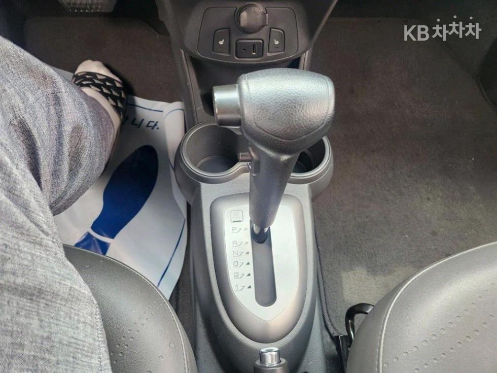 Chevrolet Spark — miniaturë 17