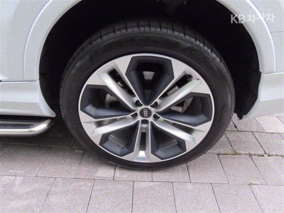Audi Q7 — miniaturë 17