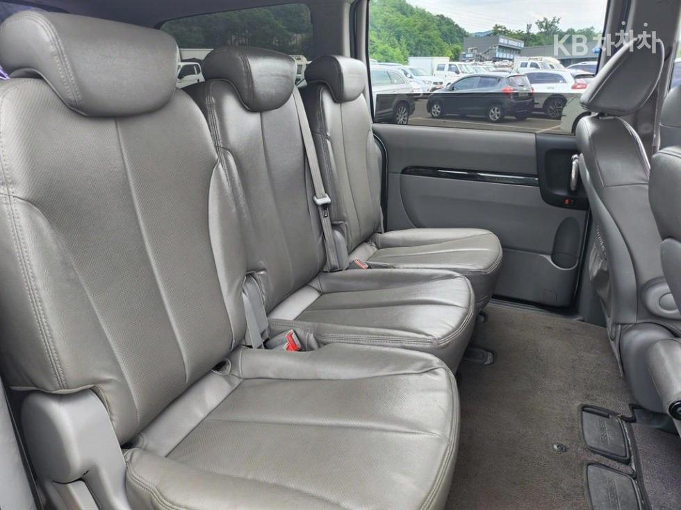 2014 - kia carnival