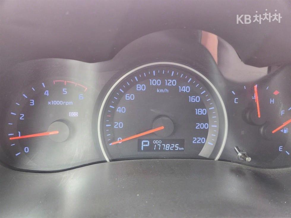 2014 - kia carnival