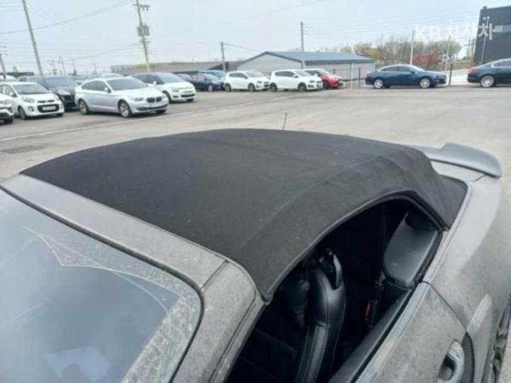 Ford Mustang Convertible 5