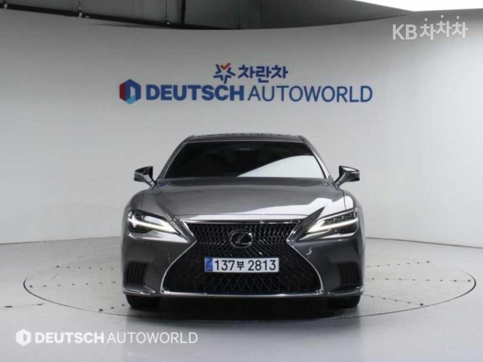 2024 - lexus ls