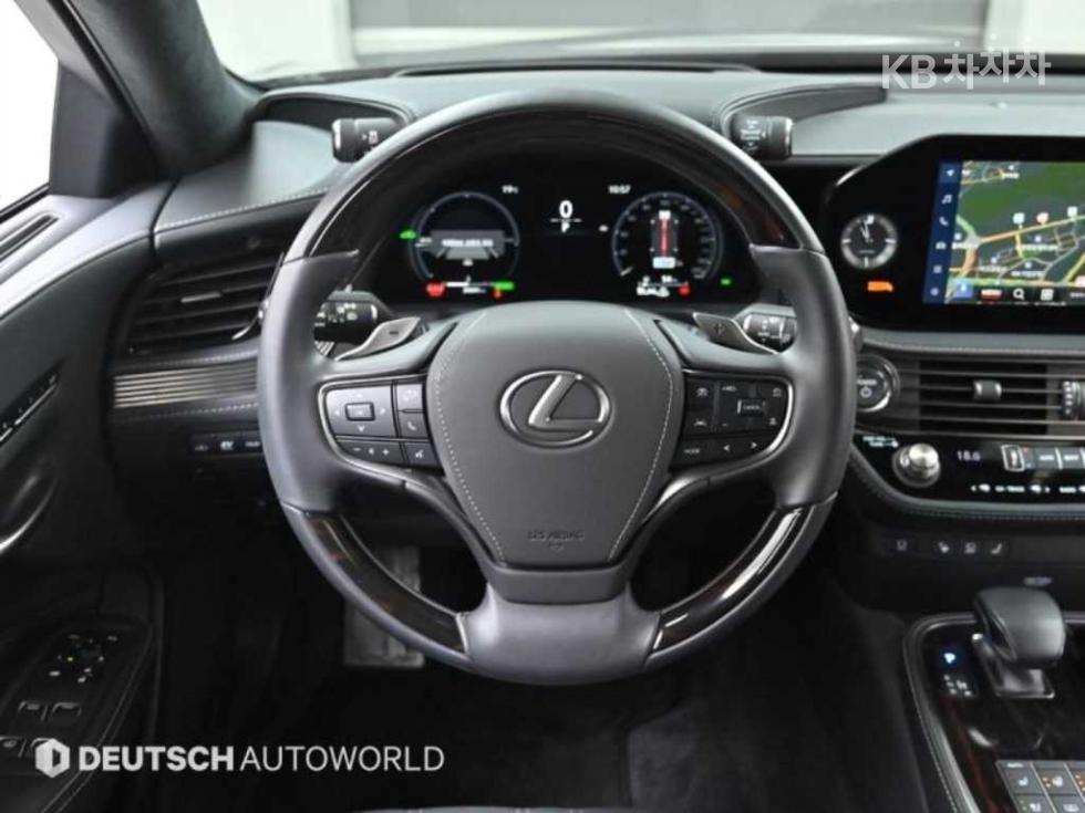 2024 - lexus ls