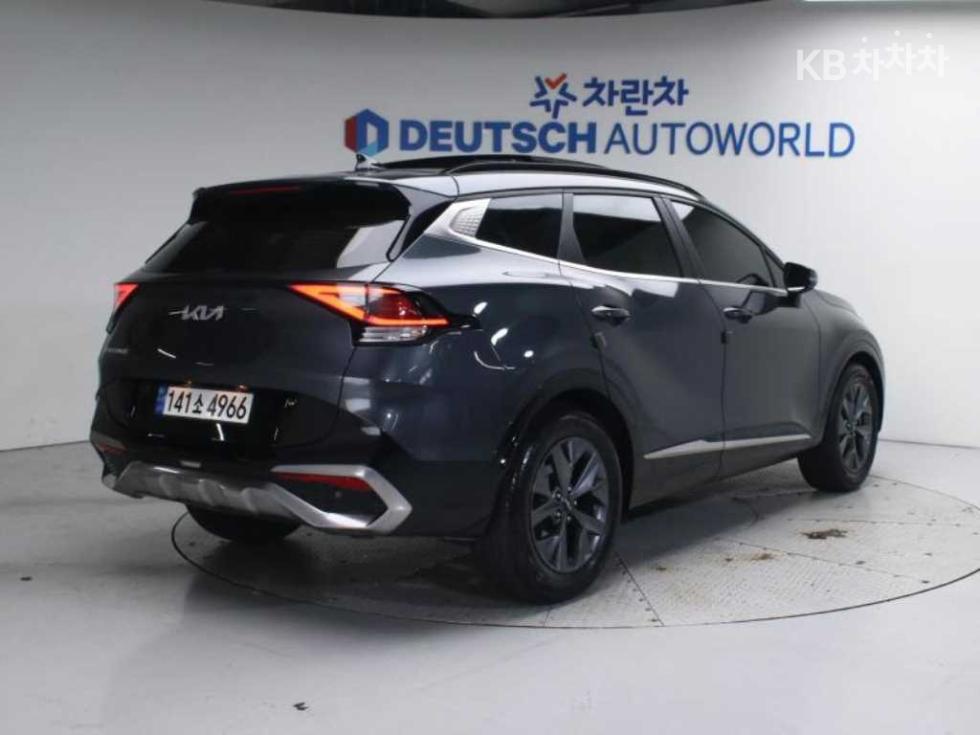 2022 - kia sportage