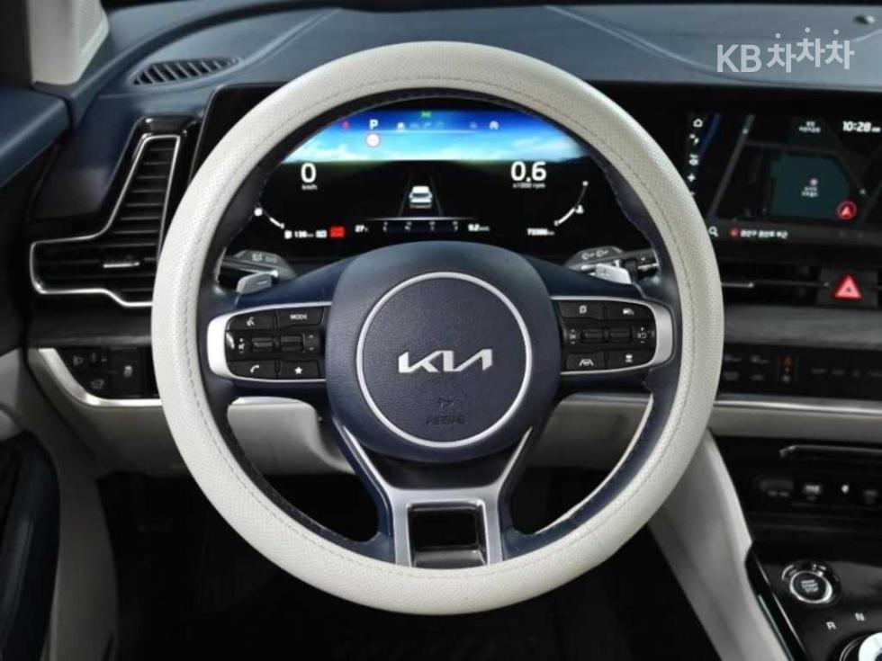 2022 - kia sportage