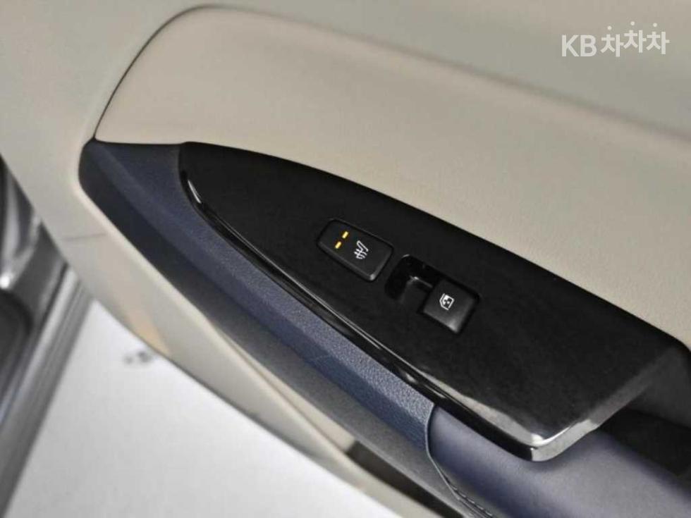 2022 - kia sportage