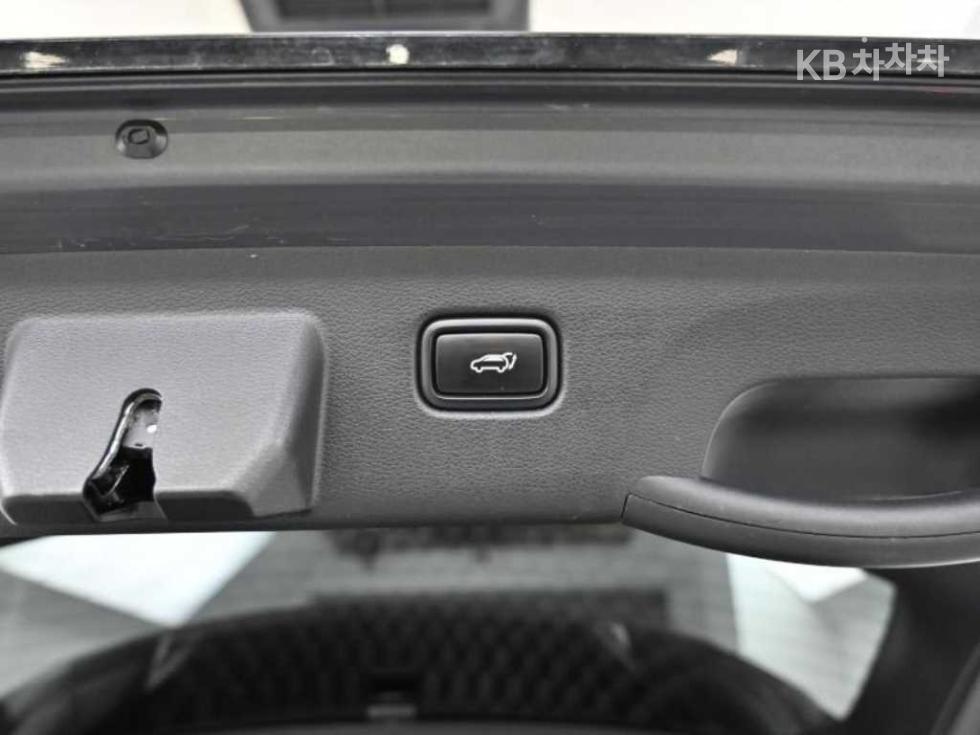 2022 - kia sportage