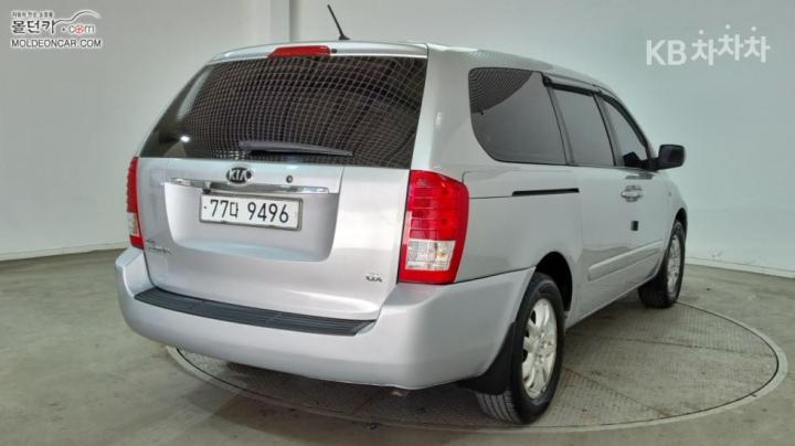 Kia Carnival Grand LPI GX Premium Type 3