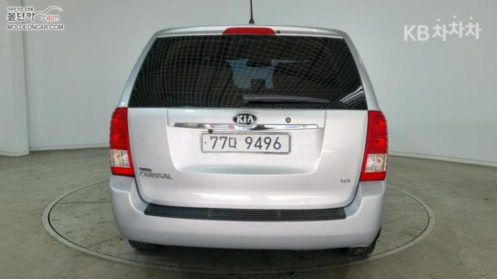 Kia Carnival Grand LPI GX Premium Type 5