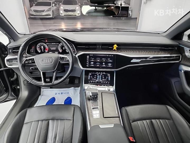 Audi A6 C8 45 TFSI Quattro Premium 8