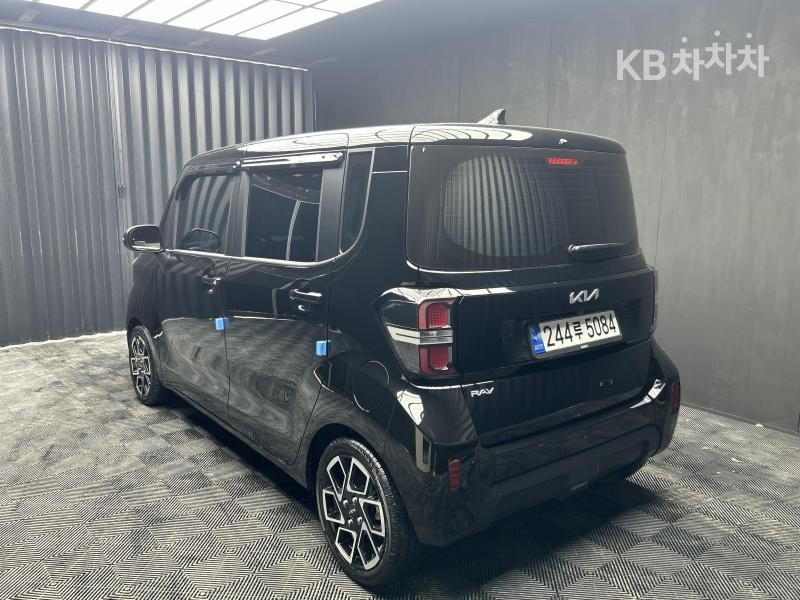2023 - kia kia