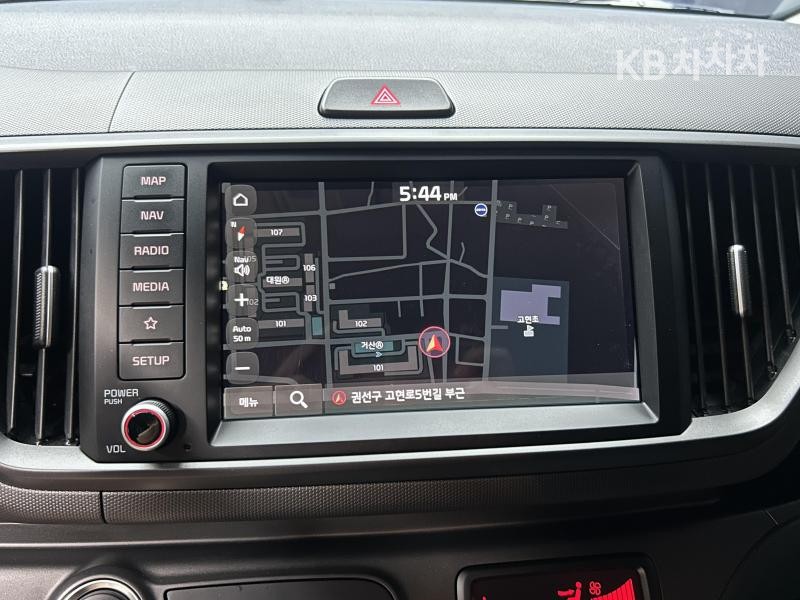 2023 - kia kia