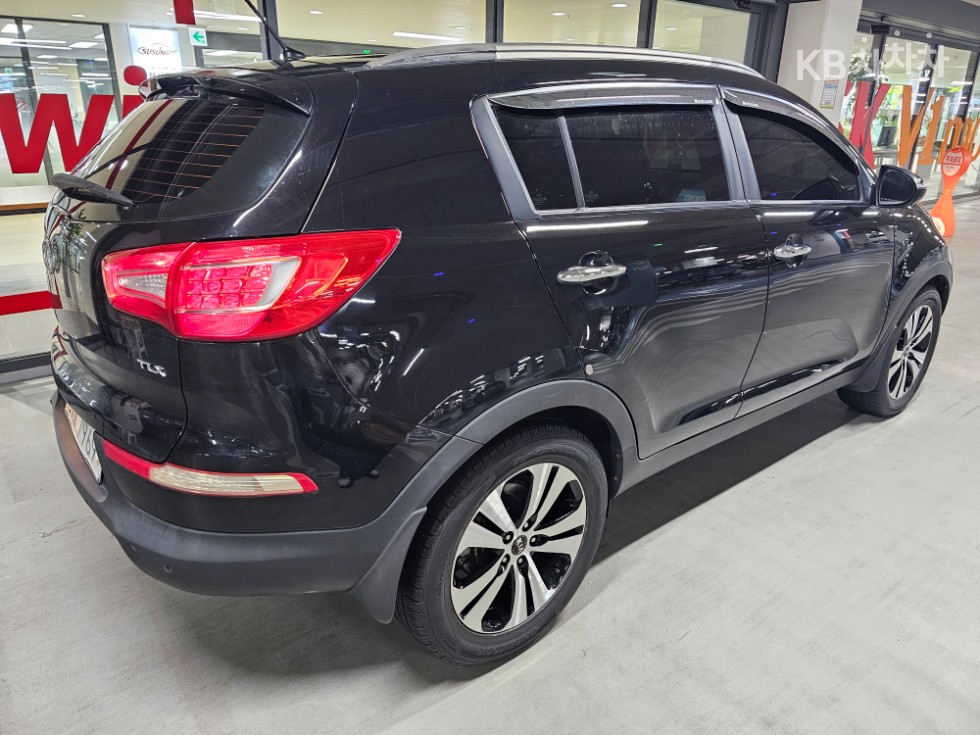 2011 - kia sportage