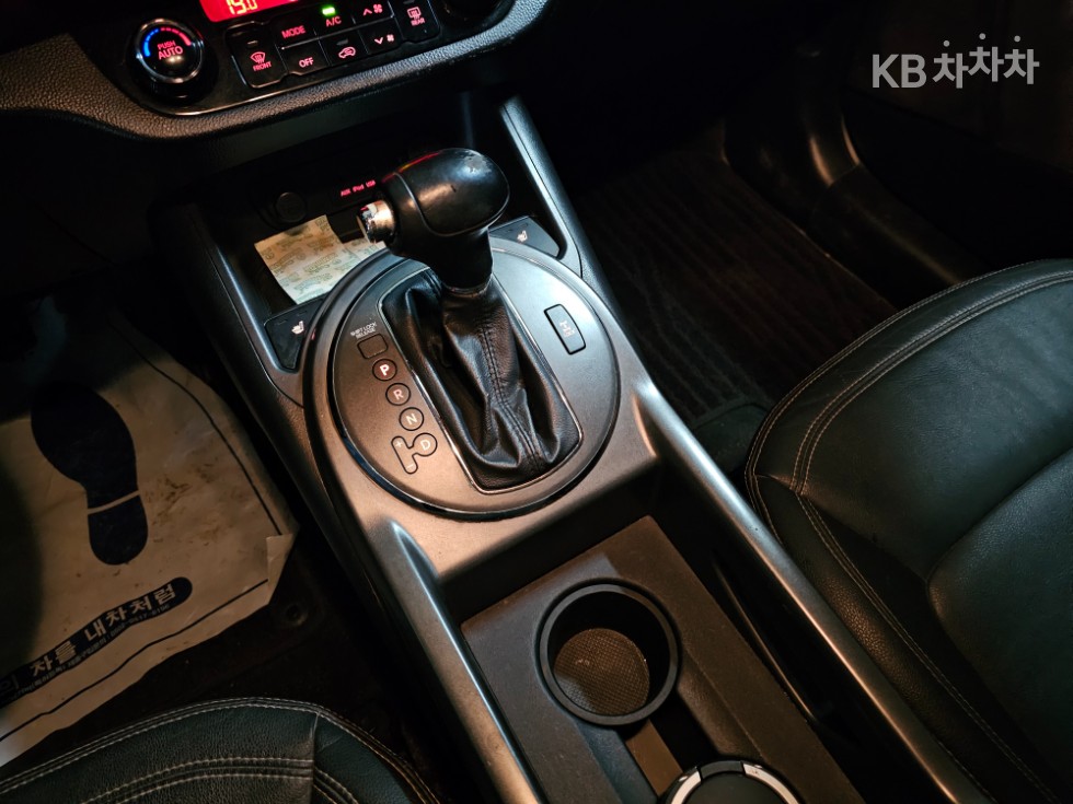 2011 - kia sportage