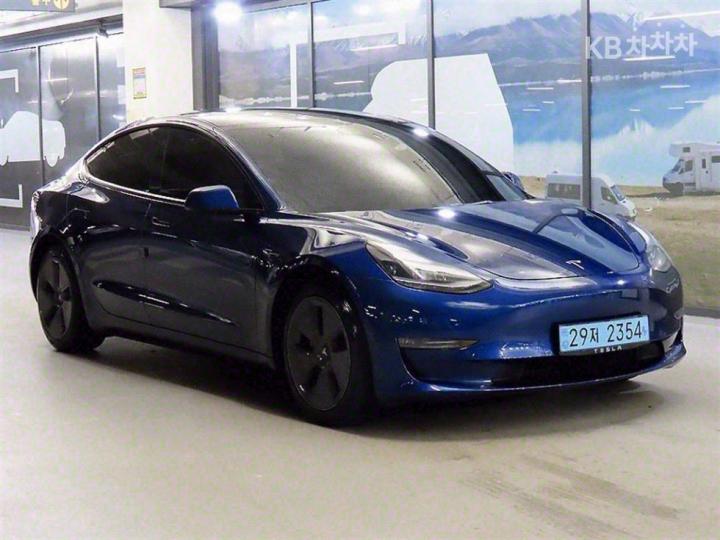 Tesla Model 3 Long Range