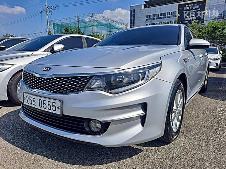 Kia K5 — miniaturë 3