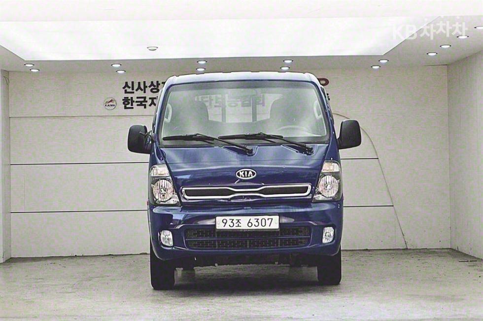 2012 - kia bongo iii
