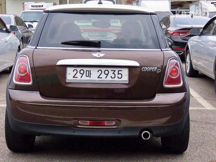 Mini Cooper D 2.0 SE 5
