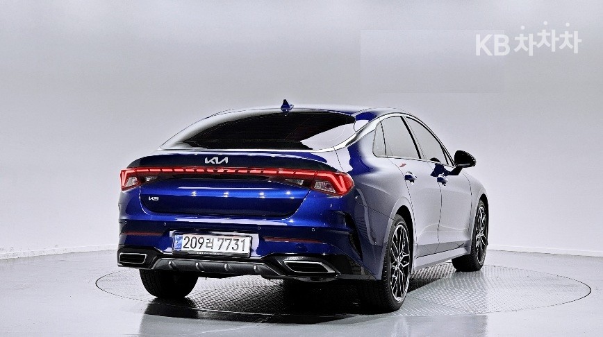 2023 - kia k5