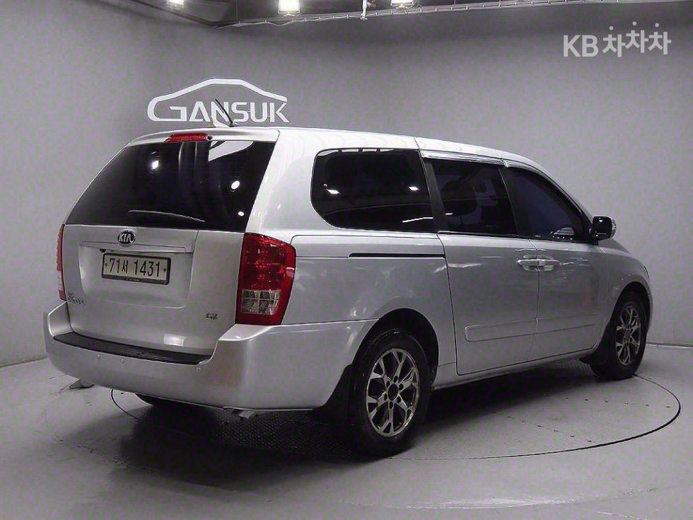 2014 - kia carnival