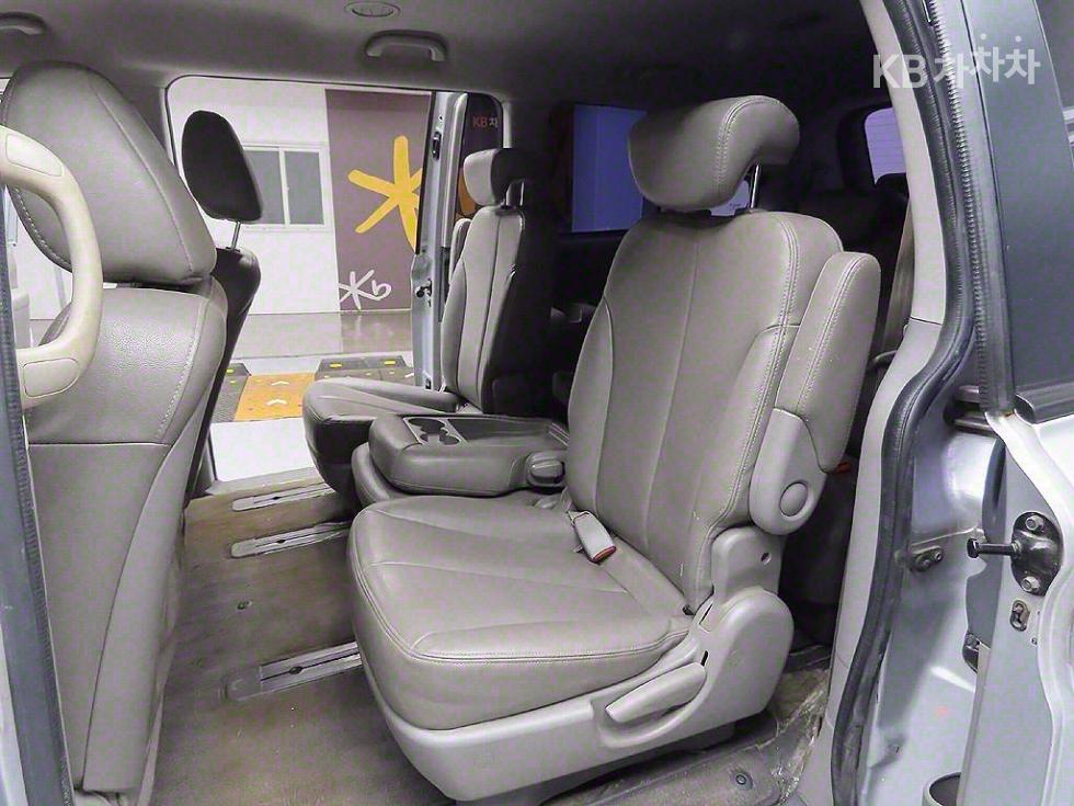 2014 - kia carnival