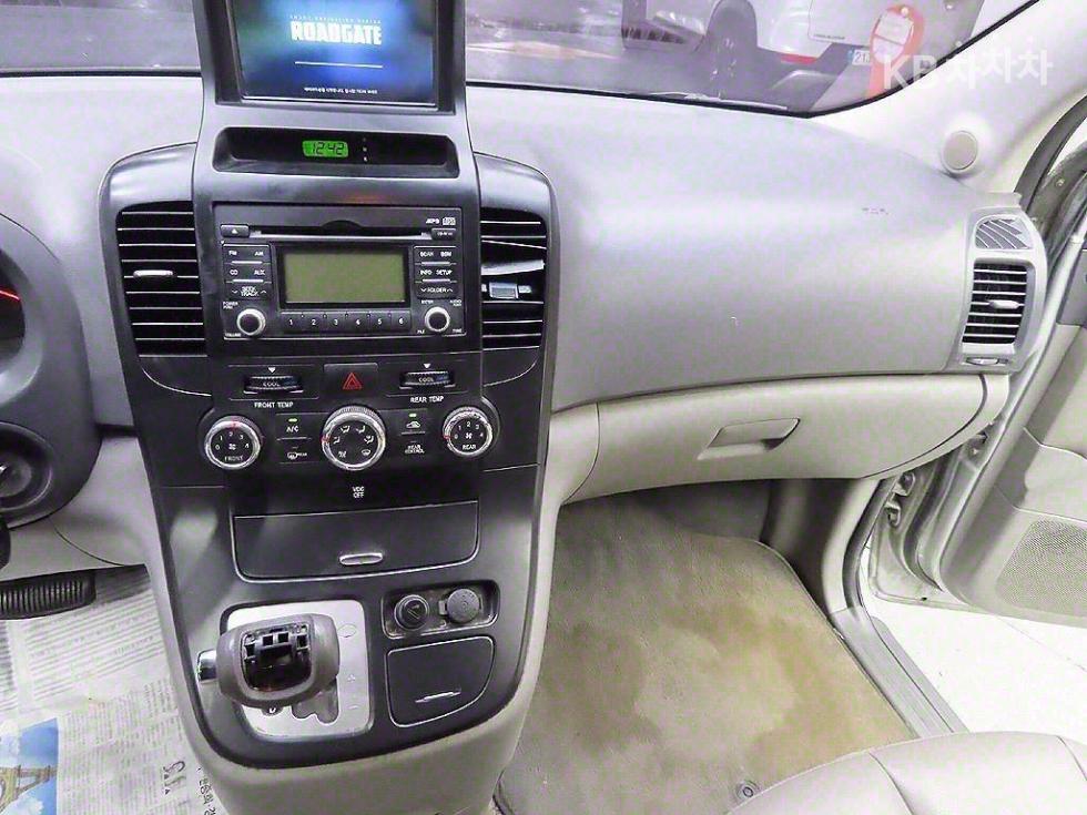 2014 - kia carnival