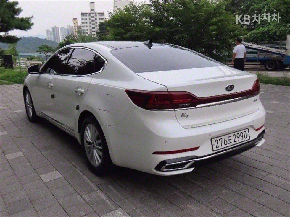 2020 - kia k7