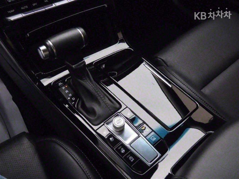 2020 - kia k7