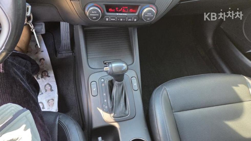2013 - kia k3