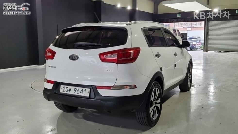 2012 - kia sportage
