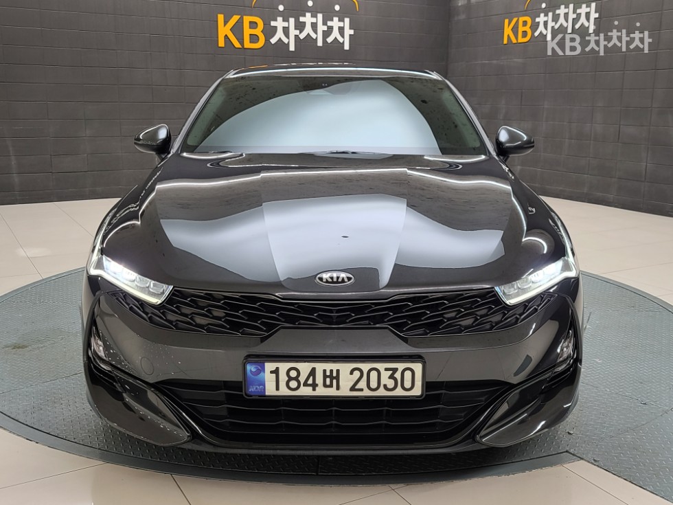 2021 - kia k5