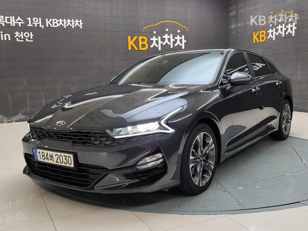 2021 - kia k5