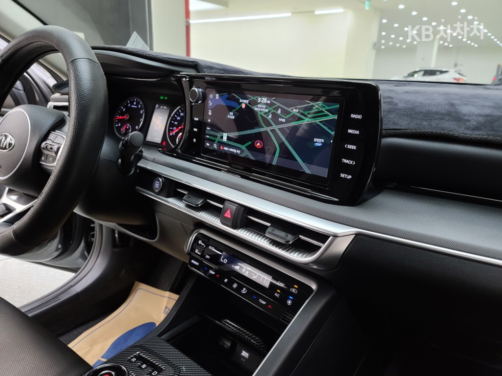 2021 - kia k5
