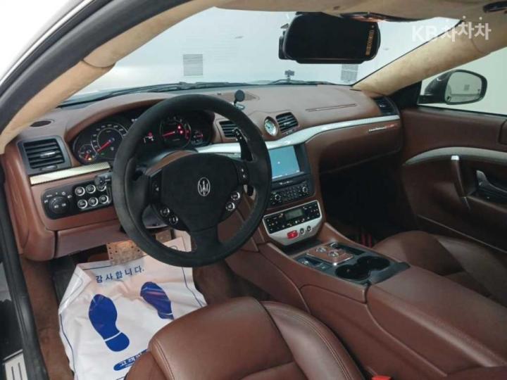 Maserati GranTurismo M145 S 4.7 8