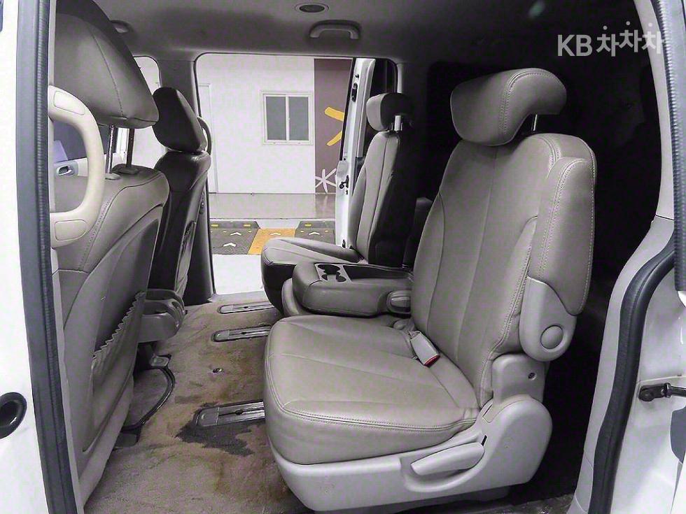 2013 - kia carnival