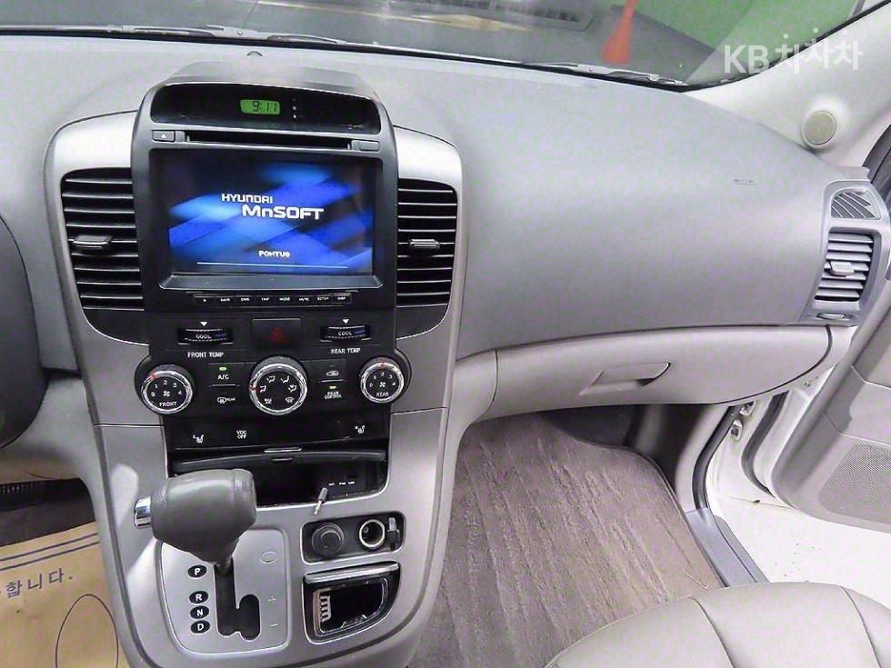 2013 - kia carnival