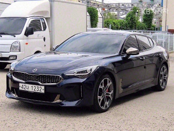 Kia Stinger 3.3 Turbo 4WD GT 3