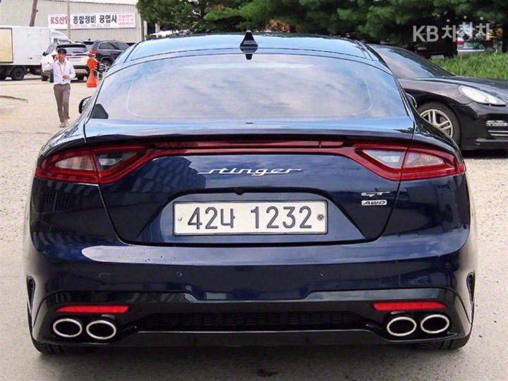 Kia Stinger 3.3 Turbo 4WD GT 5