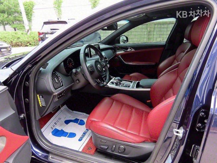 Kia Stinger 3.3 Turbo 4WD GT 6