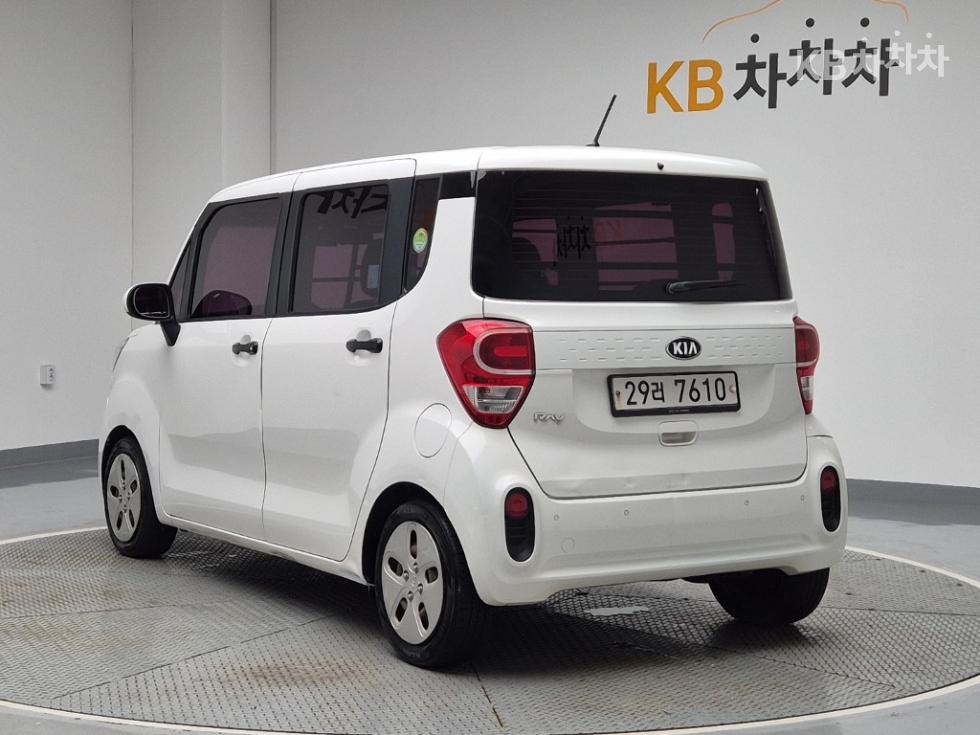 2018 - kia ray