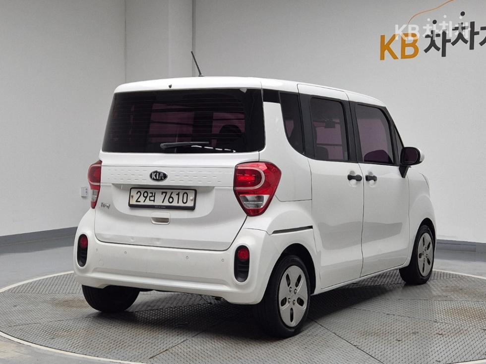 2018 - kia ray