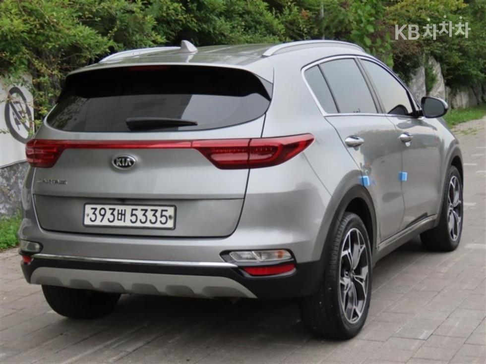2020 - kia sportage